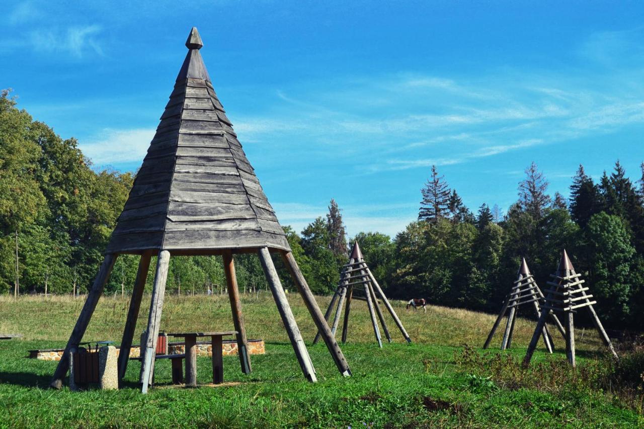 Chatova Osada Na Skalkach Nový Jičín Exteriör bild